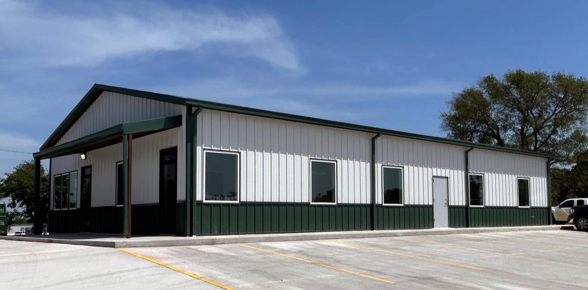 Jones Veterinary Clinic Exterior Building